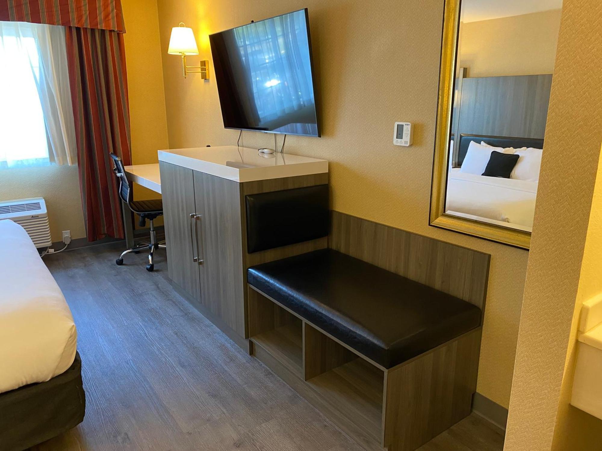 Quality Inn Порт Орчард Екстериор снимка