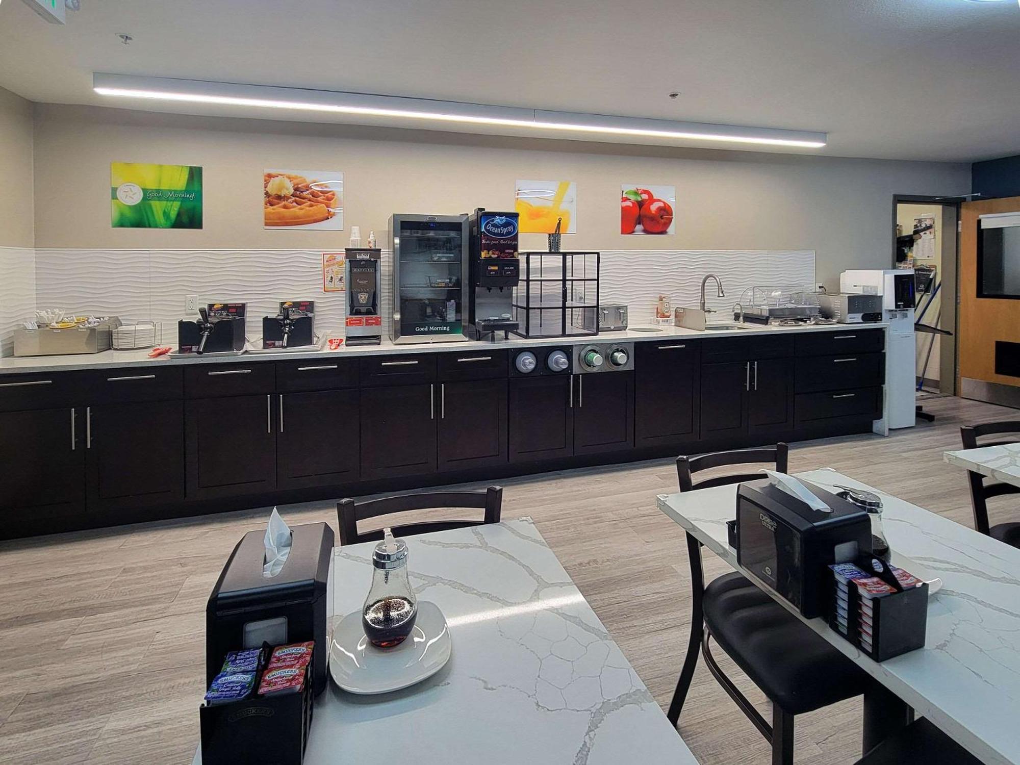 Quality Inn Порт Орчард Екстериор снимка