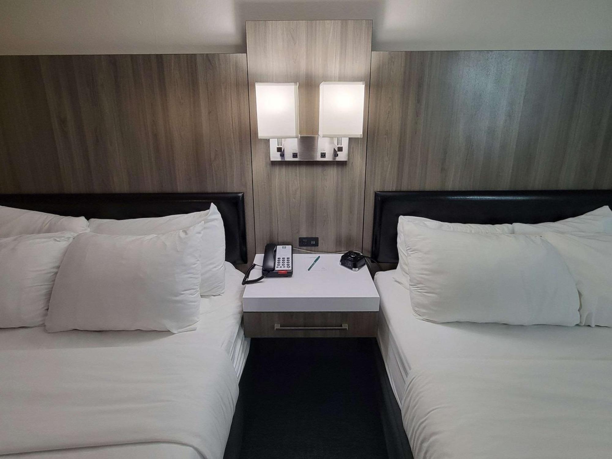 Quality Inn Порт Орчард Екстериор снимка